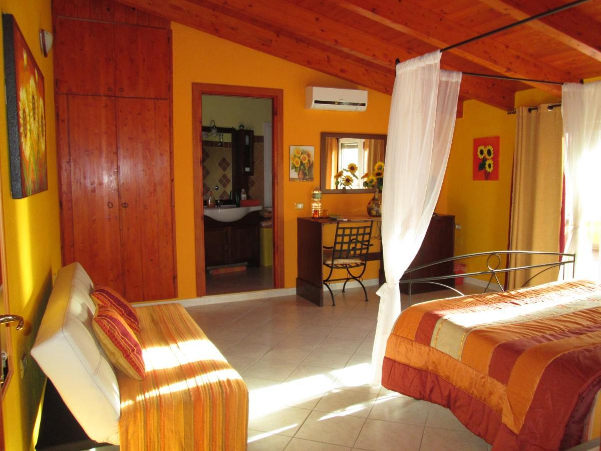 B&B Le Terrazze Isola Di S. Antioco Sant'Antìoco Eksteriør billede