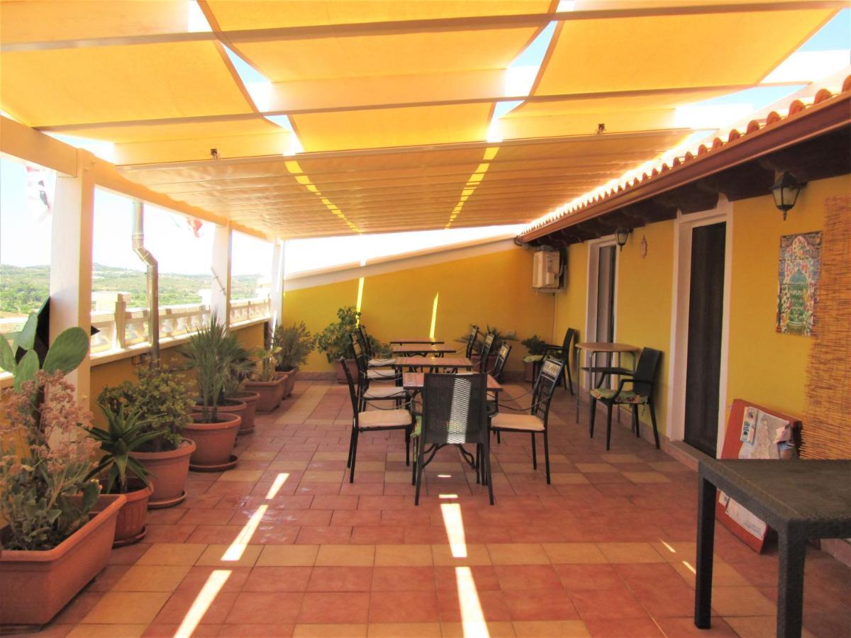 B&B Le Terrazze Isola Di S. Antioco Sant'Antìoco Eksteriør billede
