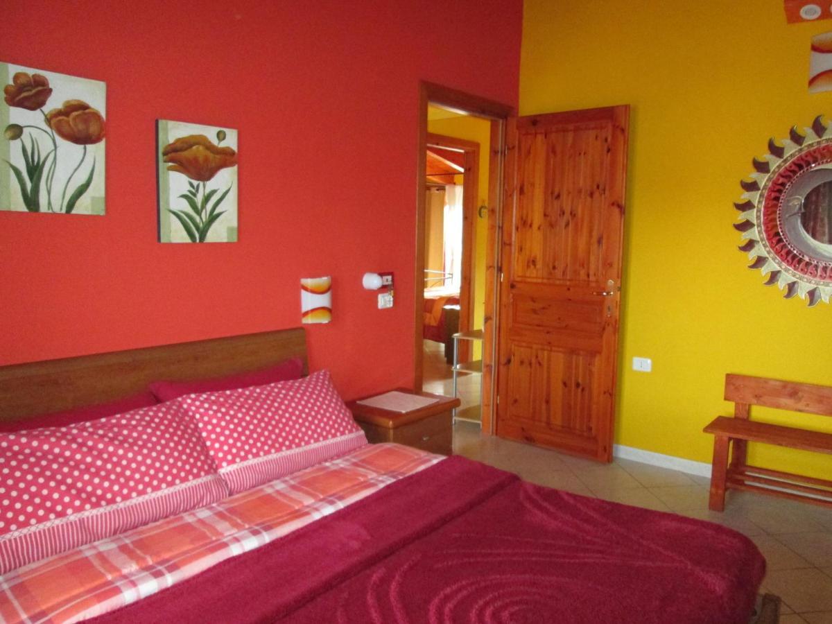 B&B Le Terrazze Isola Di S. Antioco Sant'Antìoco Eksteriør billede