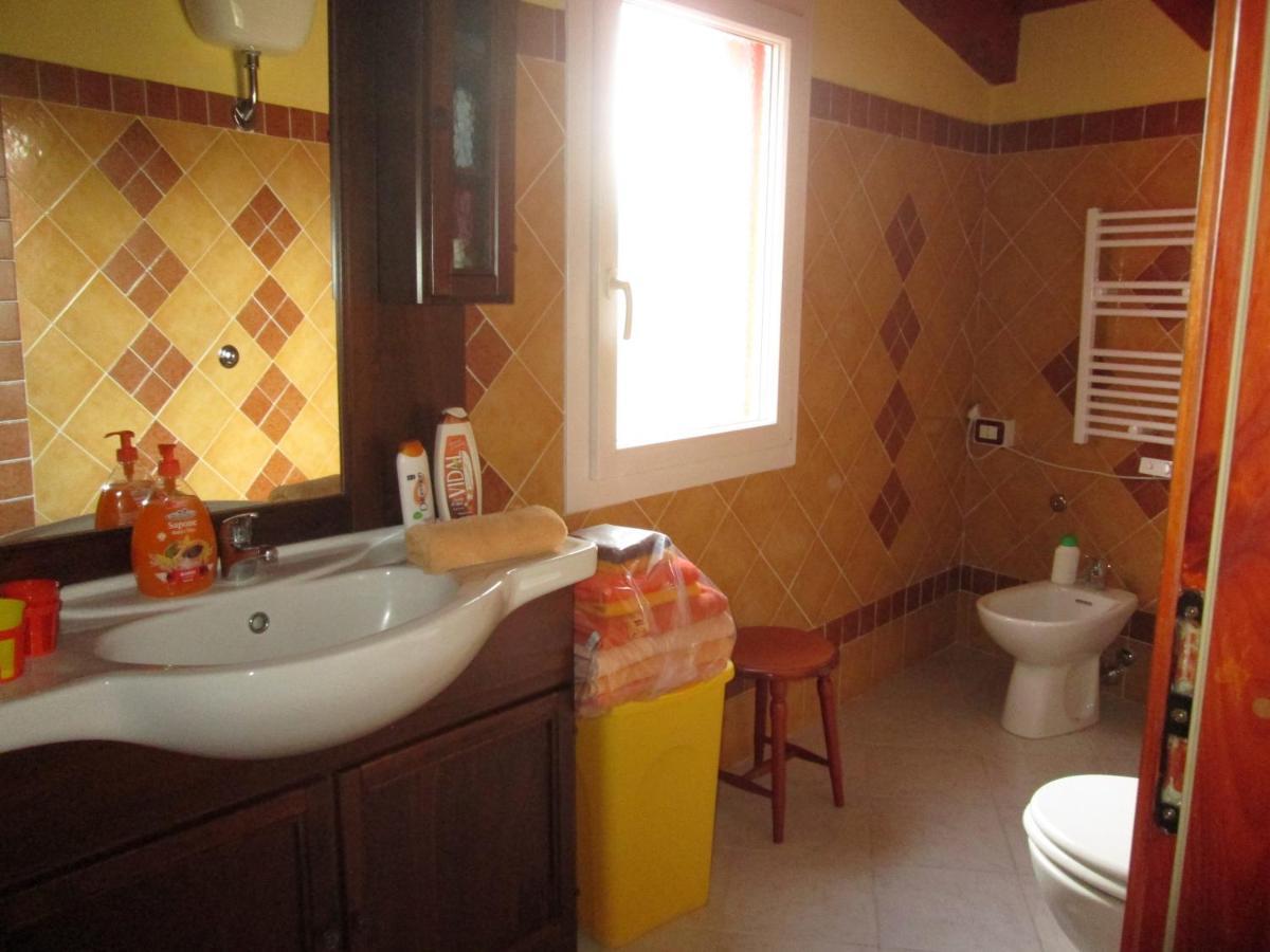 B&B Le Terrazze Isola Di S. Antioco Sant'Antìoco Eksteriør billede