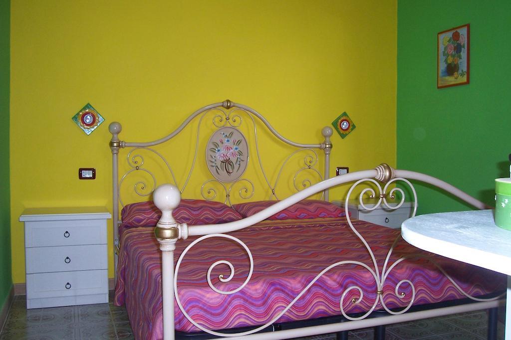 B&B Le Terrazze Isola Di S. Antioco Sant'Antìoco Eksteriør billede