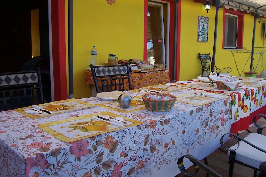 B&B Le Terrazze Isola Di S. Antioco Sant'Antìoco Eksteriør billede