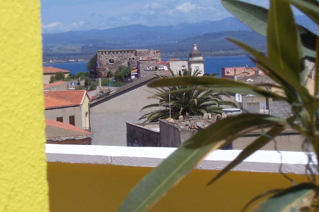 B&B Le Terrazze Isola Di S. Antioco Sant'Antìoco Eksteriør billede