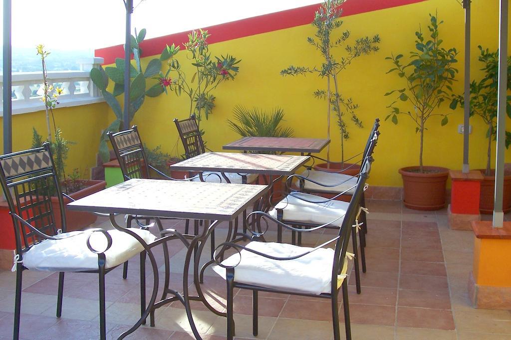 B&B Le Terrazze Isola Di S. Antioco Sant'Antìoco Eksteriør billede